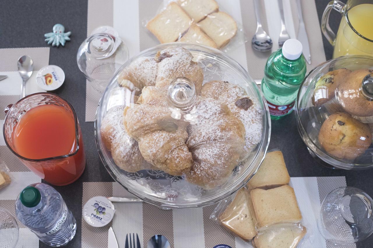Bed and Breakfast La Dimora Del Barone Salerno Exteriér fotografie