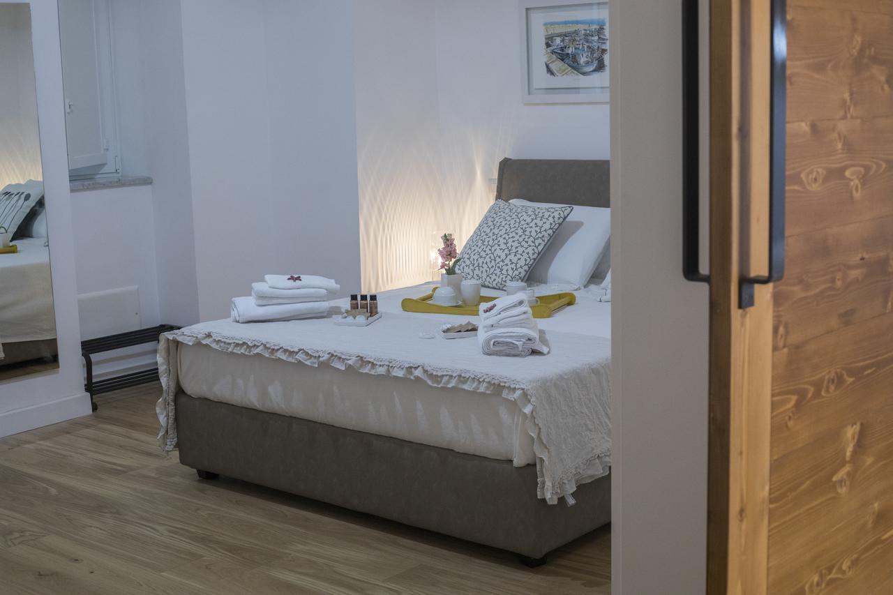 Bed and Breakfast La Dimora Del Barone Salerno Exteriér fotografie
